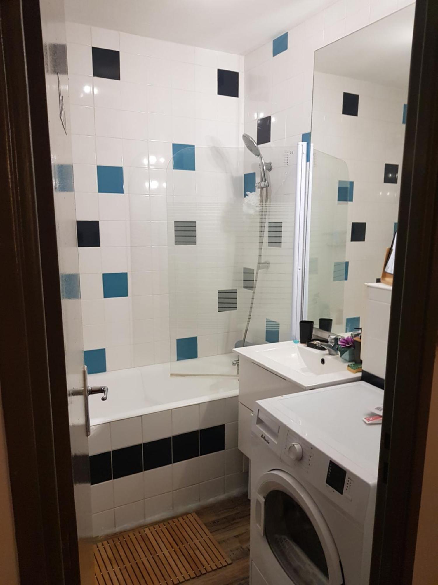 Chambre Spacieuse - Dressing - Sdb Communes - Parking Prive Ним Екстериор снимка