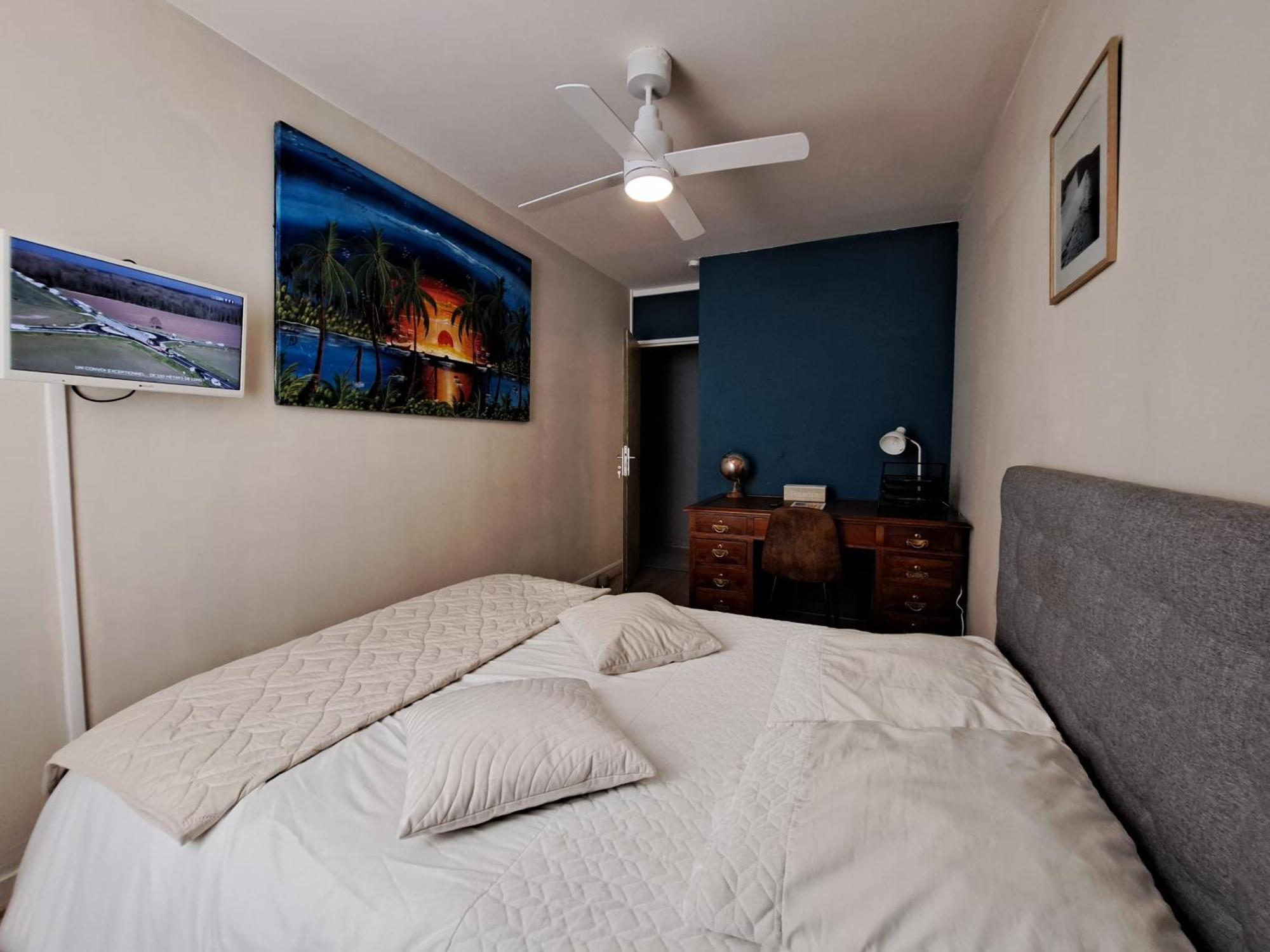 Chambre Spacieuse - Dressing - Sdb Communes - Parking Prive Ним Екстериор снимка